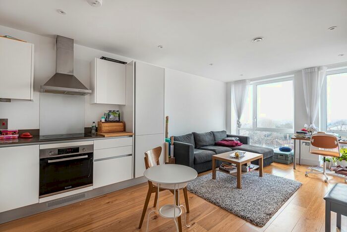 1 Bedroom Flat To Rent In Grove Place, London, SE9