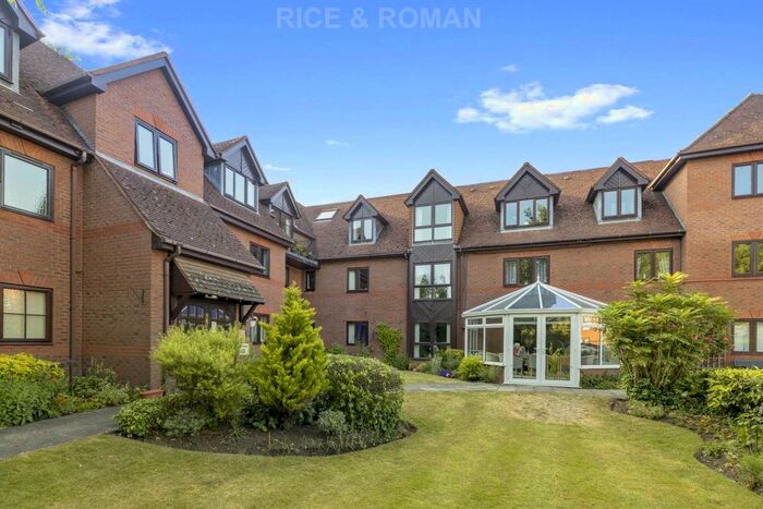 1 Bedroom Flat To Rent In Firwood Court, Camberley, GU15