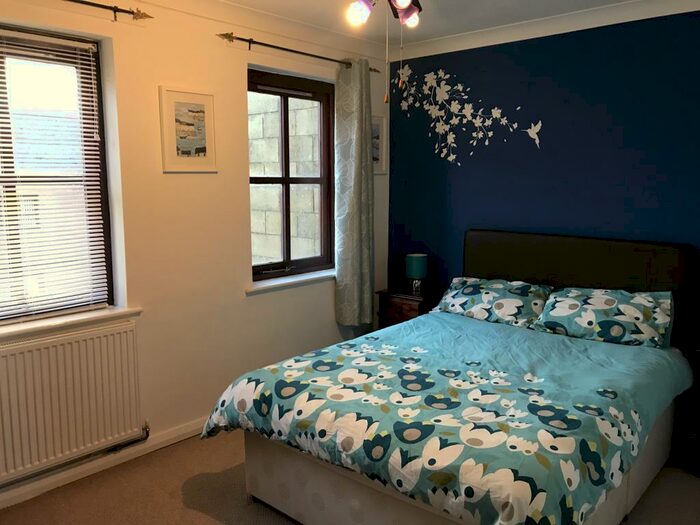 2 Bedroom Apartment To Rent In Somerset Place, Swansea, SA1