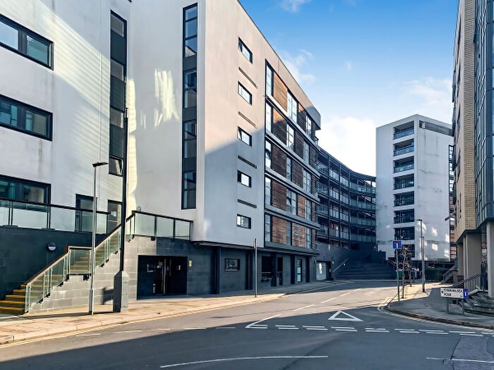 2 Bedroom Flat To Rent In Channelsea Road, London, E15