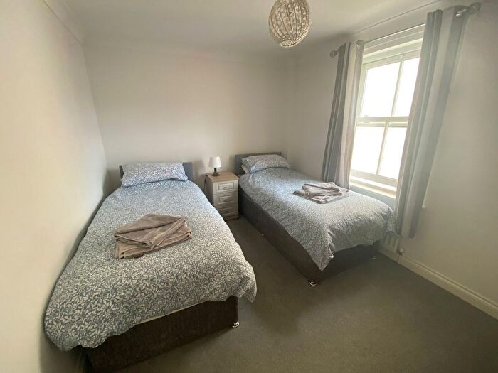 2 Bedroom End Terrace House To Rent In Shoreside, Shaldon, TQ14