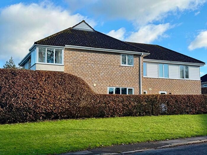 5 Bedroom Detached House For Sale In Chapel Close, Chew Stoke, BS40