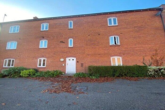 2 Bedroom Flat To Rent In Rose Flower Grove, Nottingham, NG15