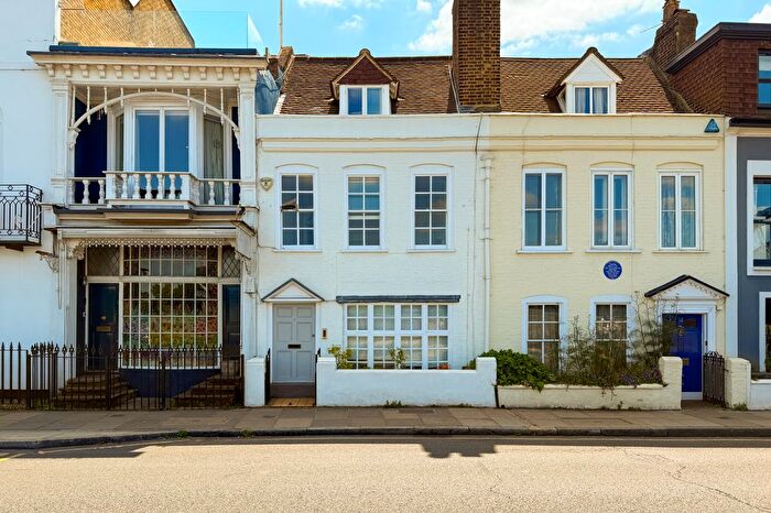 3 Bedroom Terraced House To Rent In The Terrace, Barnes, London, SW13