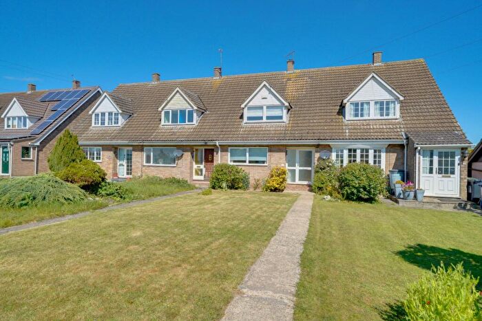 3 Bedroom Terraced House For Sale In The Causeway Bassingbourn, SG8