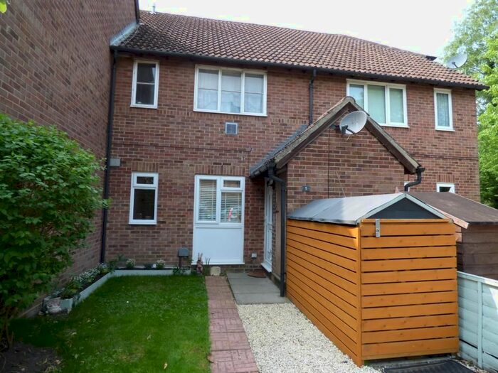 1 Bedroom Maisonette To Rent In Morval Close, Farnborough, GU14