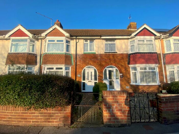 3 Bedroom House To Rent In Avery Lane, Gosport, PO12