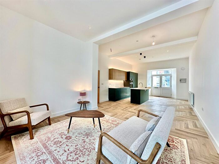 3 Bedroom Apartment For Sale In Runnacleave Road, Ilfracombe, Devon, EX34