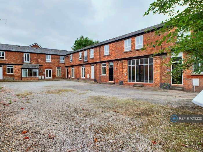 6 Bedroom Semi-Detached House To Rent In Derby Street, Ormskirk, L39