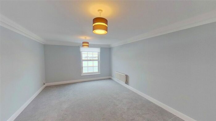 2 Bedroom Flat To Rent In East London Street, Edinburgh, EH7