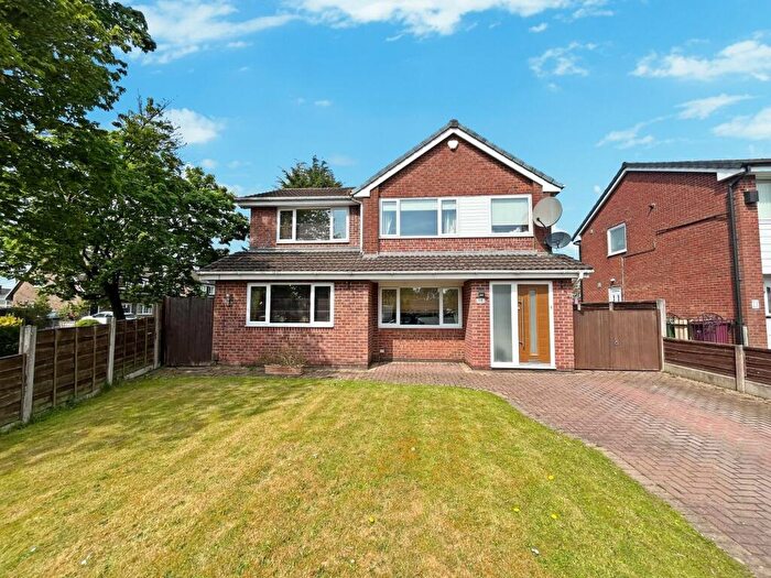 4 Bedroom Detached House For Sale In Marlbrook Drive, Westhoughton, BL5
