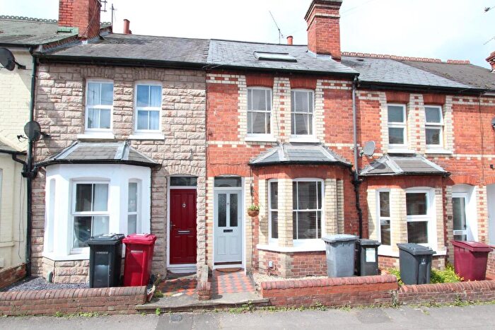3 Bedroom Terraced House To Rent In Henry Street, Reading, RG1
