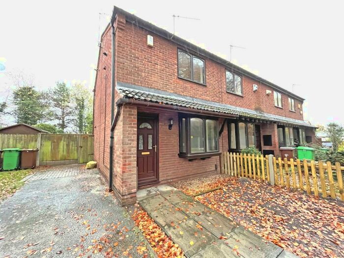 2 Bedroom Town House To Rent In Ravens Court, Sherwood, Nottingham, NG5