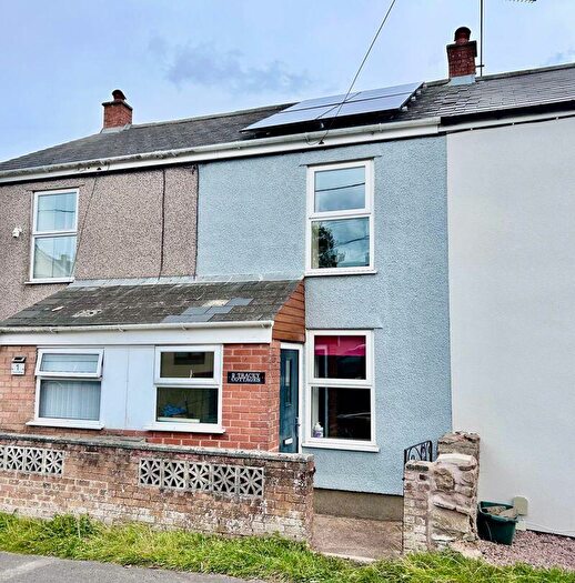 2 Bedroom Cottage For Sale In The Hollow, Ruardean Hill, GL17