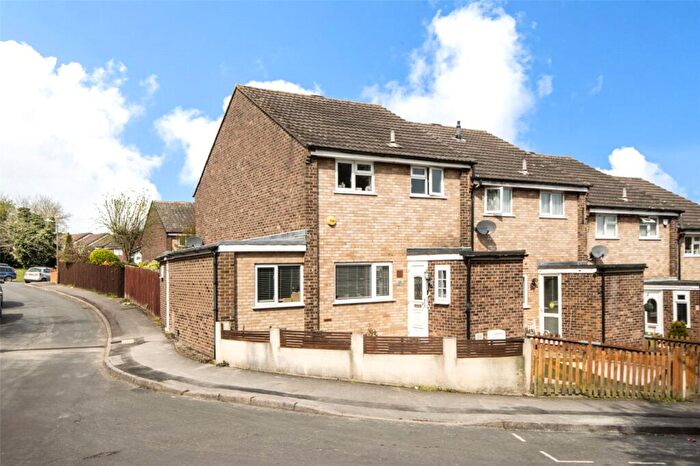 3 Bedroom End Of Terrace House For Sale In Porchester Close, Hartley, Kent, DA3