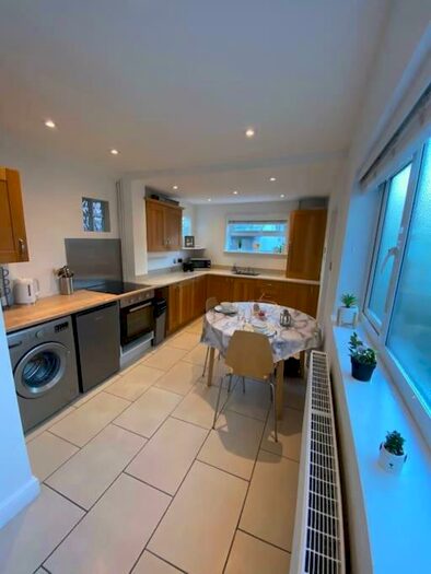 1 Bedroom Flat To Rent In Edleston Road, Crewe, CW2