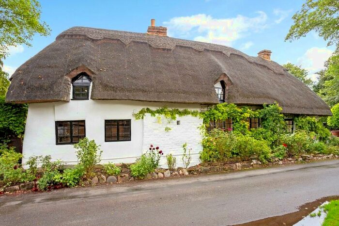4 Bedroom Detached House For Sale In The Thatch, Waithe Lane, Brigsley, Grimsby, DN37