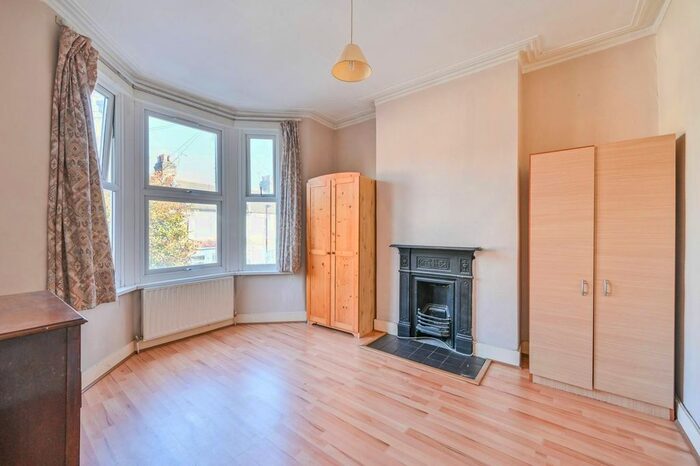 3 Bedroom Maisonette To Rent In Caulfield Road, Upton Park, London, E6