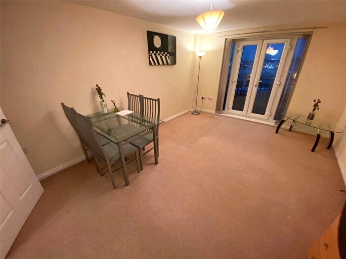 2 Bedroom Apartment To Rent In Fusion, Salford, M5