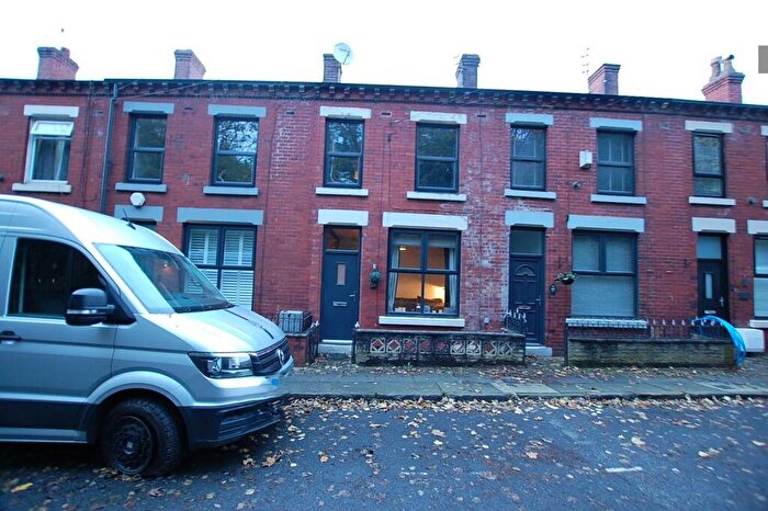 3 Bedroom Terraced House For Sale In Park Road, Dukinfield, Greater Manchester, SK16