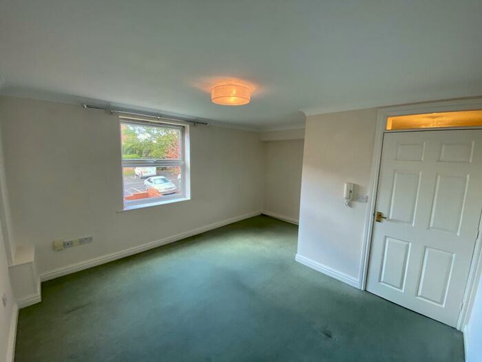 2 Bedroom Apartment To Rent In Clarendon House, Uplands Road, West End - Darlington, DL3