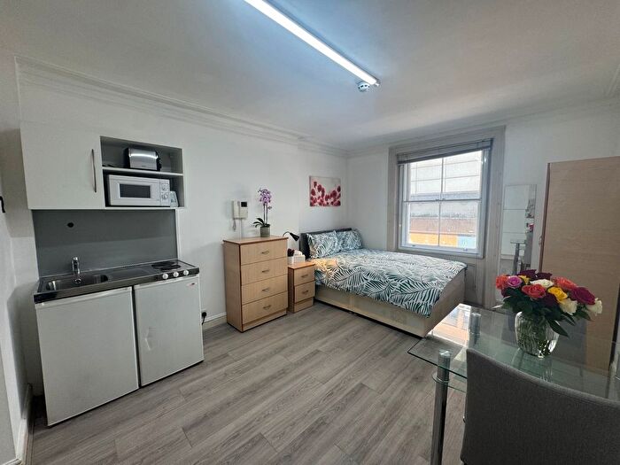 Studio To Rent In Cromwell Road, London, SW7