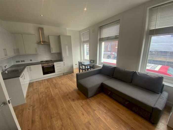 2 Bedroom Flat To Rent In Muswell Hill Broadway, Muswell Hill, N10