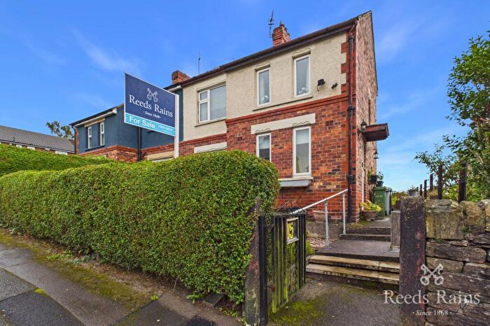 3 Bedroom Semi Detached House For Sale In Brookfield Lane, Macclesfield, Cheshire, SK11
