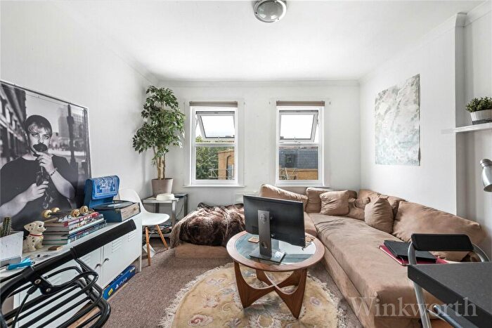 1 Bedroom Apartment To Rent In Peckham High Street, London, SE15