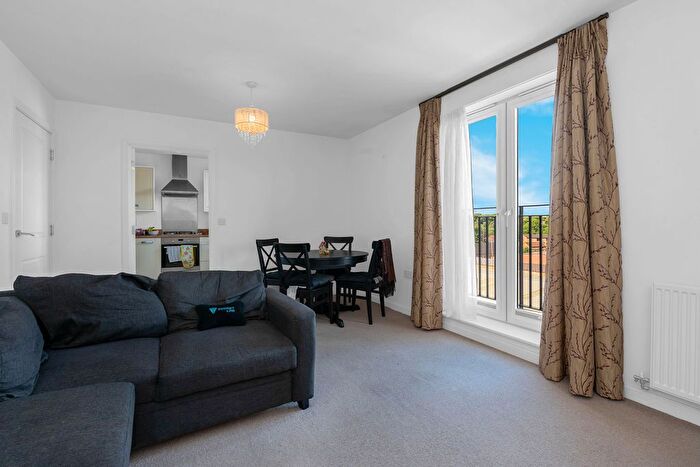 2 Bedroom Flat To Rent In Flaxmill Place, Leith, Edinburgh, EH6