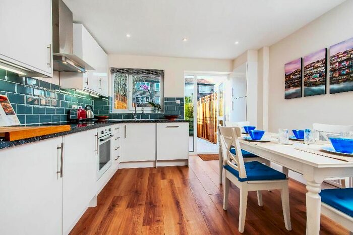 3 Bedroom Property To Rent In Lambeth Walk, London, SE11