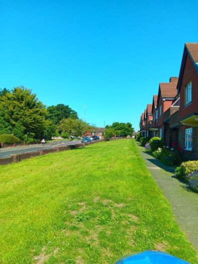 2 Bedroom Flat To Rent In King George Vi Mansions, Court Farm Road, Hove, East Sussex, BN3