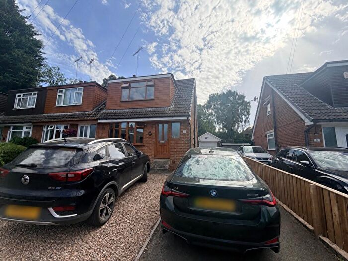 3 Bedroom End Of Terrace House For Sale In Kenmore Road, Cleckheaton, BD19