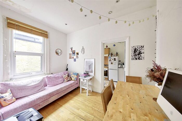 4 Bedroom Flat To Rent In Lambrook Terrace, SW6