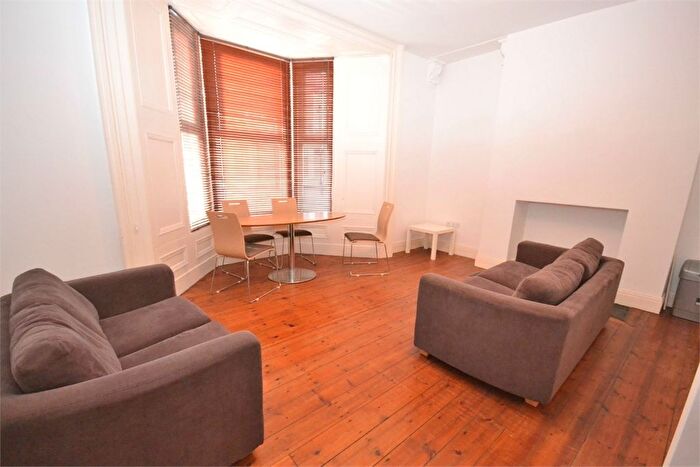 2 Bedroom Flat To Rent In Argyle Square, Sunderland, SR2