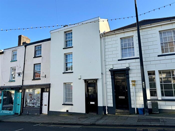 2 Bedroom Flat For Sale In Moor Street, Chepstow, NP16