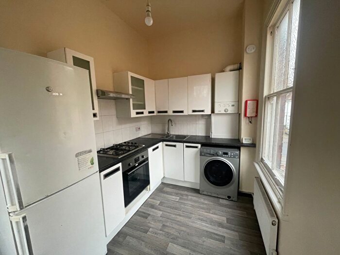 2 Bedroom Flat To Rent In Flat, Park Road, Peterborough, Cambridgeshire, PE1