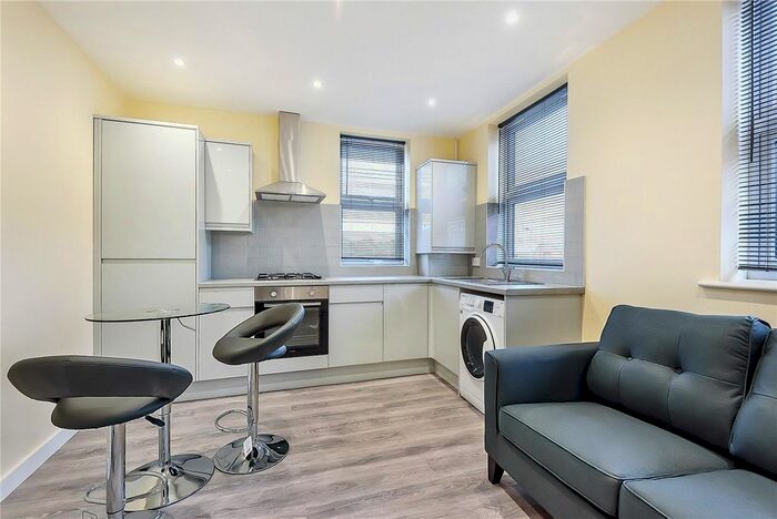 1 Bedroom Flat To Rent In Vachel Road, Reading RG1