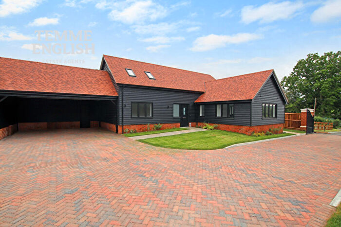 4 Bedroom Detached House For Sale In Coxes Farm Road, Billericay, Essex, CM11