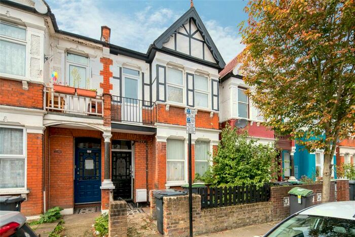 2 Bedroom Apartment To Rent In Mount Pleasant Road, Tottenham, London, N17