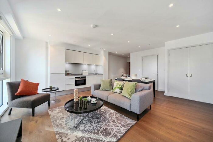 2 Bedroom Apartment To Rent In Mawes House, SE17