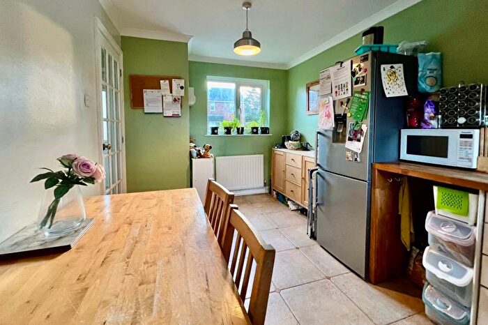 3 Bedroom Terraced House For Sale In Langholm Road, Ashford, TN23