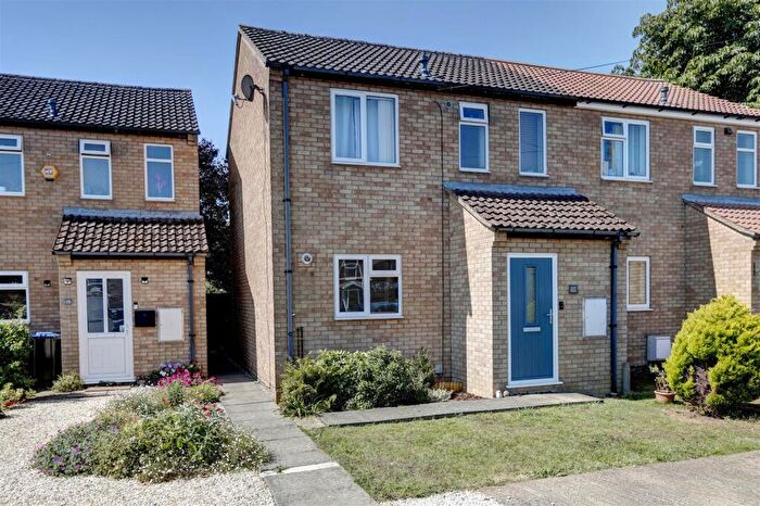 2 Bedroom Semi-Detached House For Sale In Meadow Close, Witchford, Ely, CB6