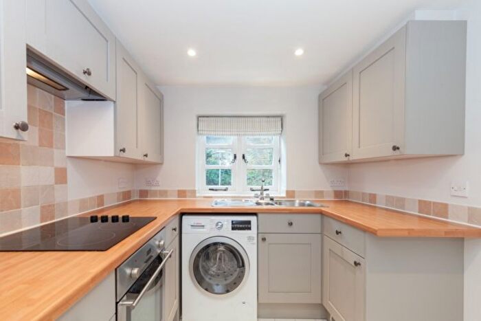 2 Bedroom Cottage To Rent In New Street, Deddington, Banbury, OX15