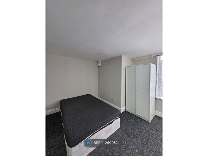 Studio To Rent In Lower Cathedral Road, Cardiff, CF11