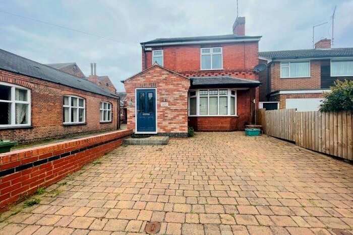 3 Bedroom Property To Rent In Carlton, Nottingham, NG4