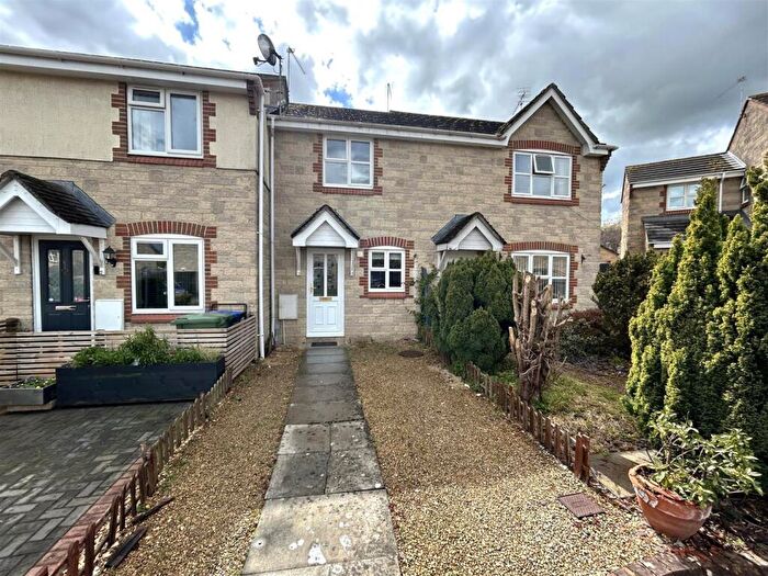 2 Bedroom Terraced House For Sale In Chippenham, SN14
