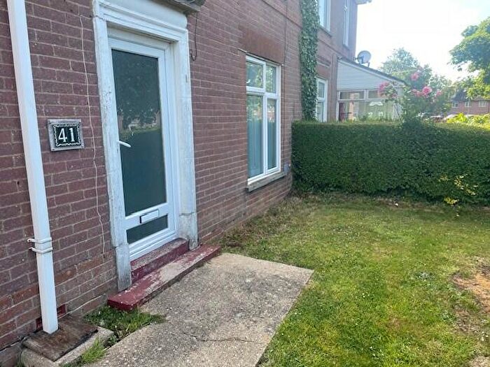 3 Bedroom House To Rent In Doncaster Road - Wyke Regis, DT4