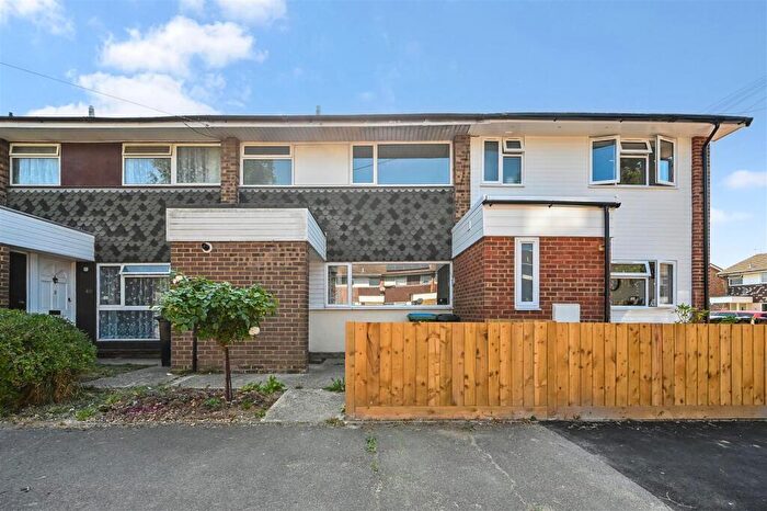 3 Bedroom Terraced House To Rent In Birdham Close, North Bersted, PO21