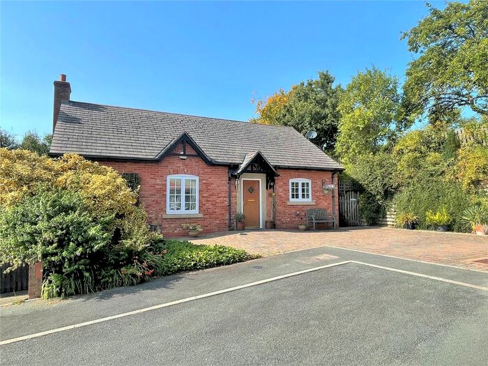 3 Bedroom Bungalow For Sale In Maes Y Dderwen, Llanfyllin, Powys, SY22